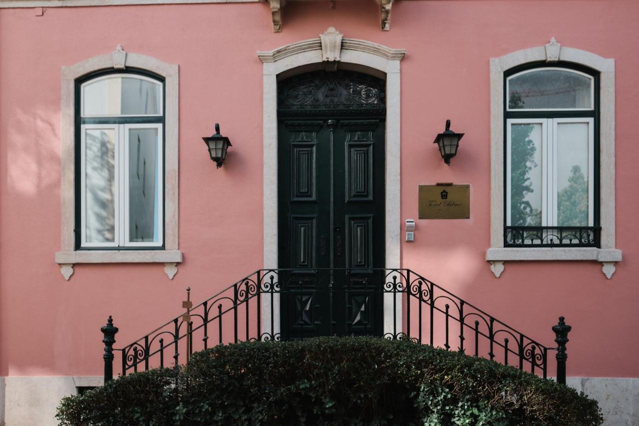 토렐 팰리스 리스본 호텔 외부 사진 A typical house in the Bairro Alto