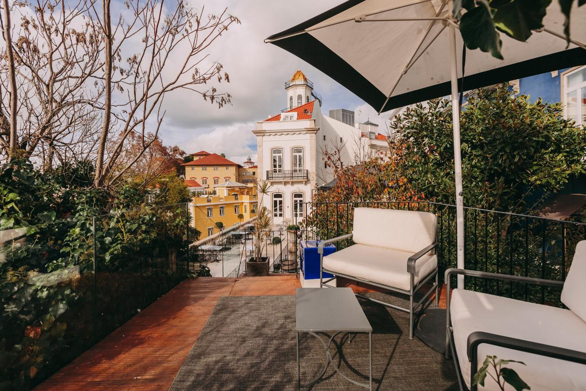토렐 팰리스 리스본 호텔 외부 사진 The terrace of the hotel